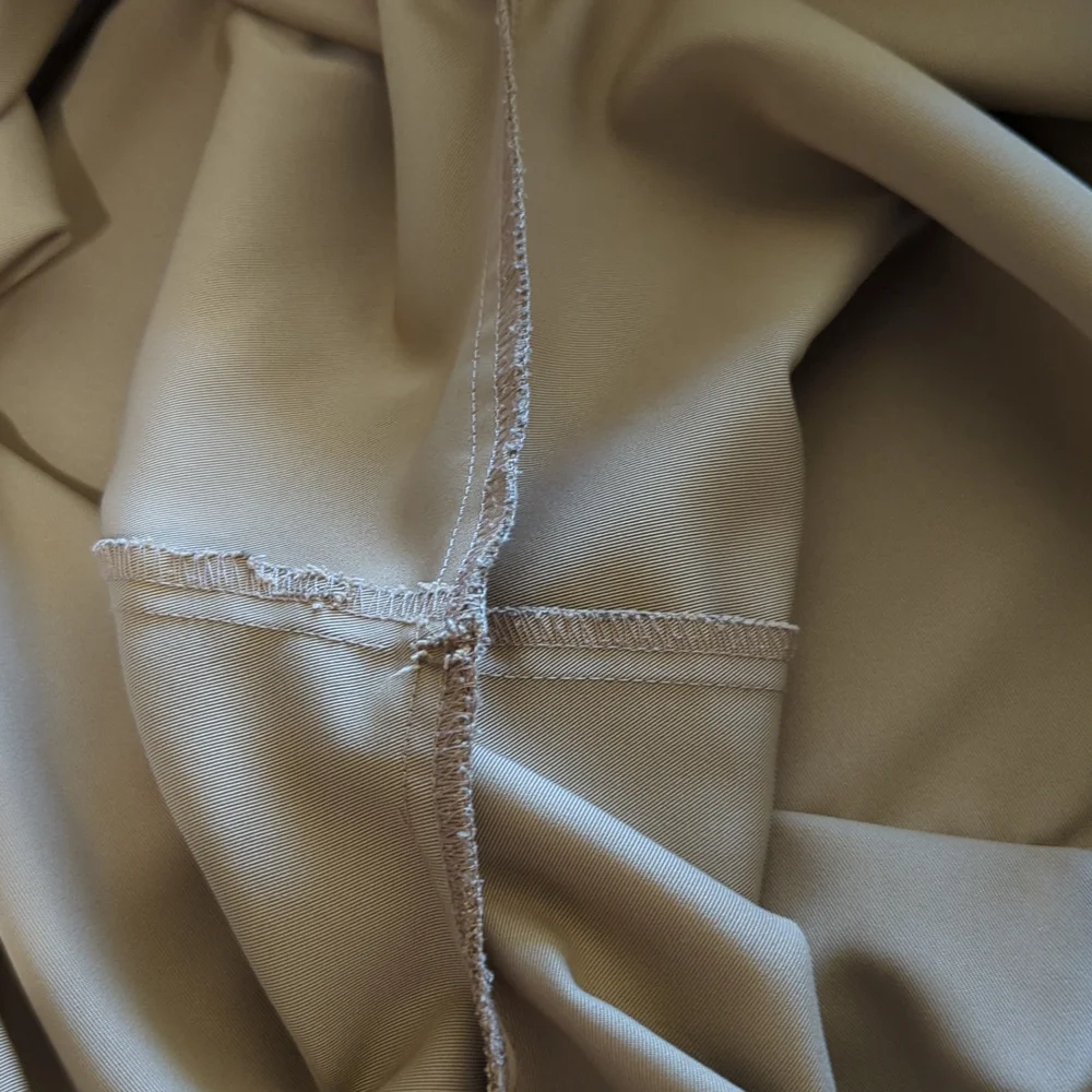 DOCKERS Premium Golf Brown Tan Short Size 44 Waist